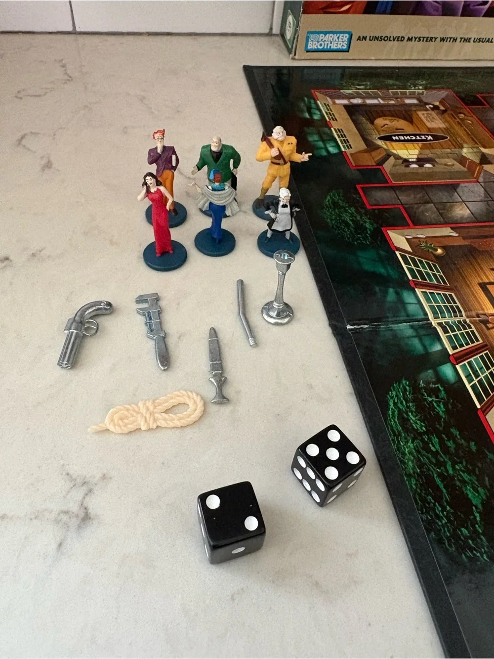 Clue Board Game Parker Brothers Family Mystery Detective Game 100% Complete